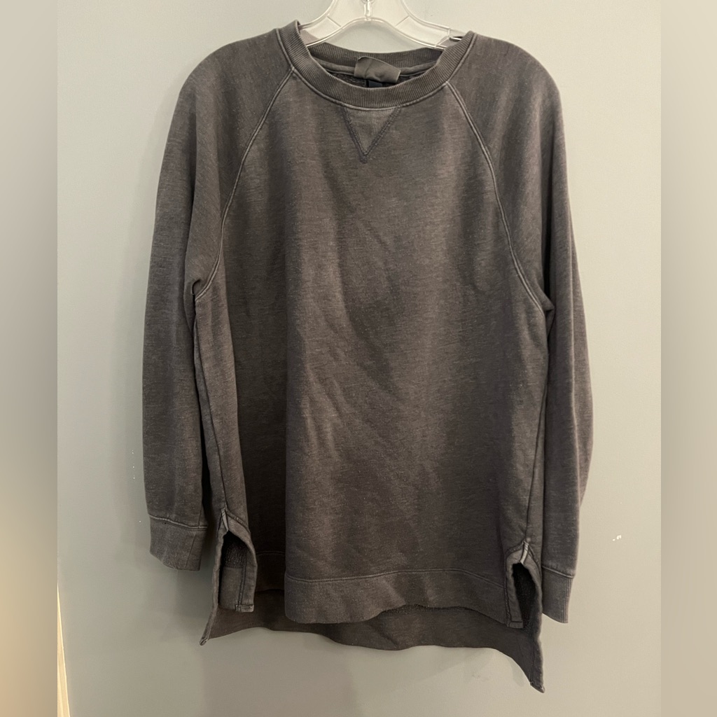 Universal Thread S Grey Pullover